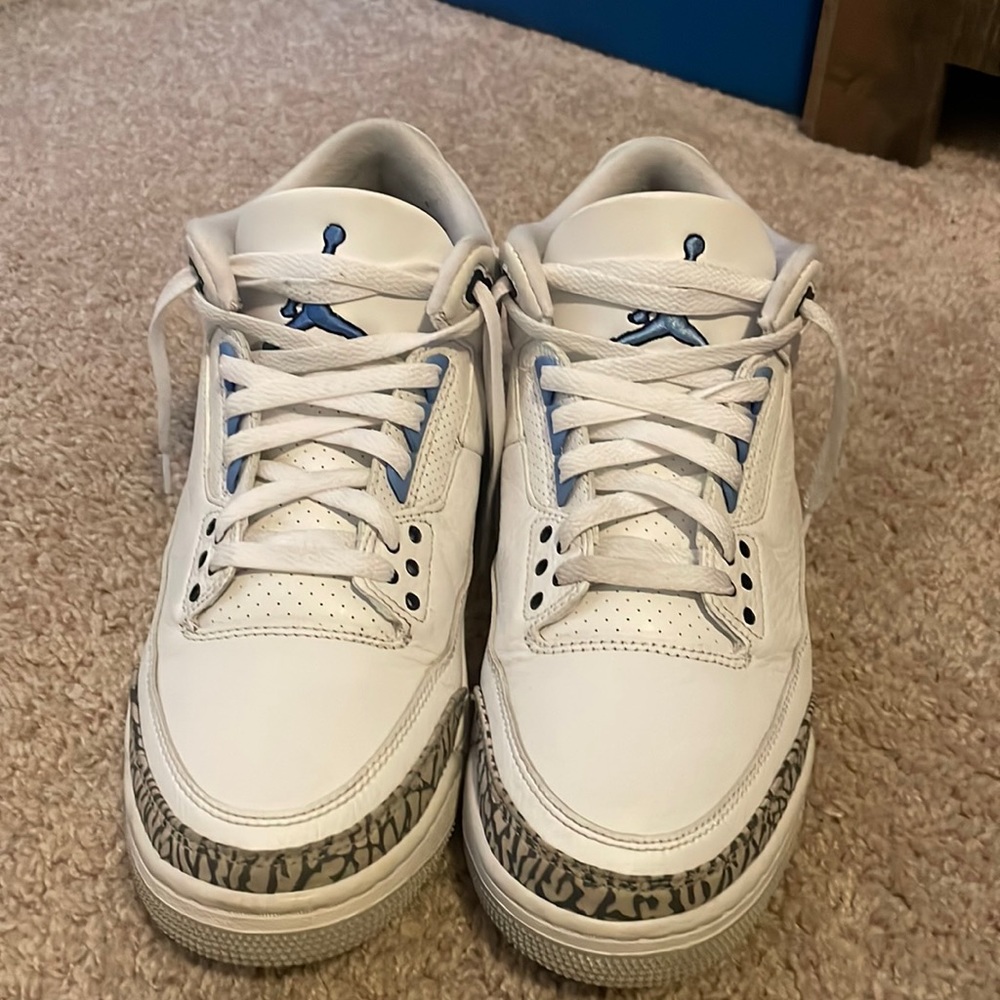Air jordan unc 3's